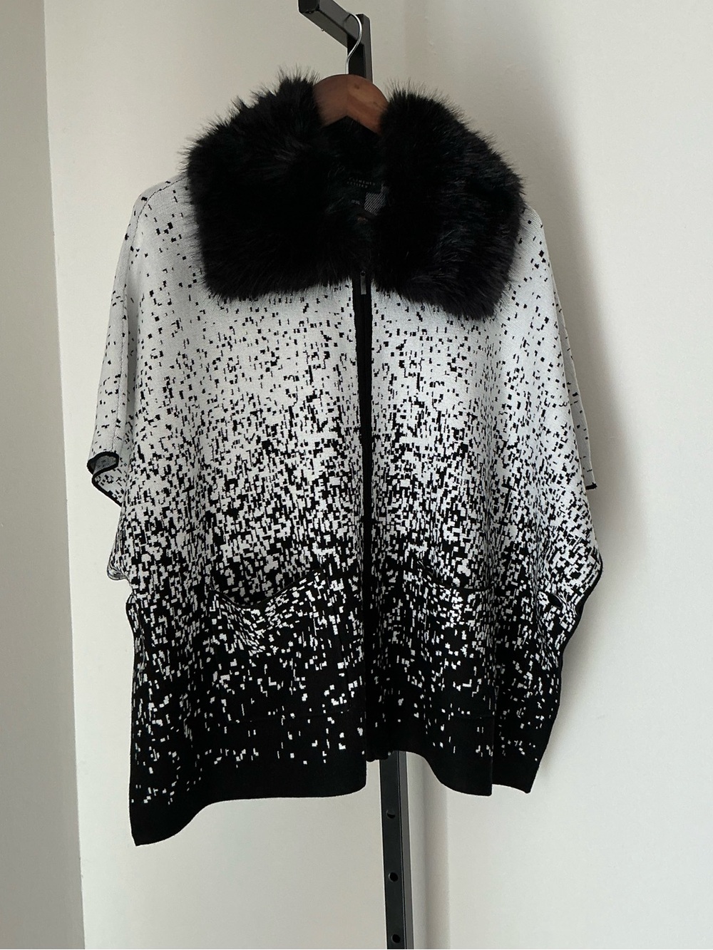 🆕 Investments | Faux Fur Collar Two-Way Zip Front Sweater Poncho